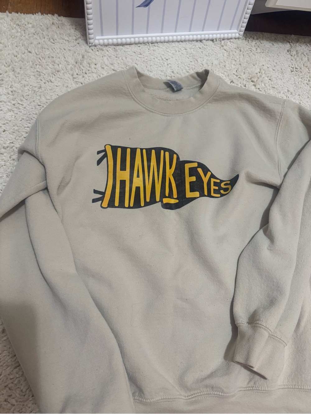 Iowa Hawkeyes Graphic Crewneck Sweatshirt - Beige